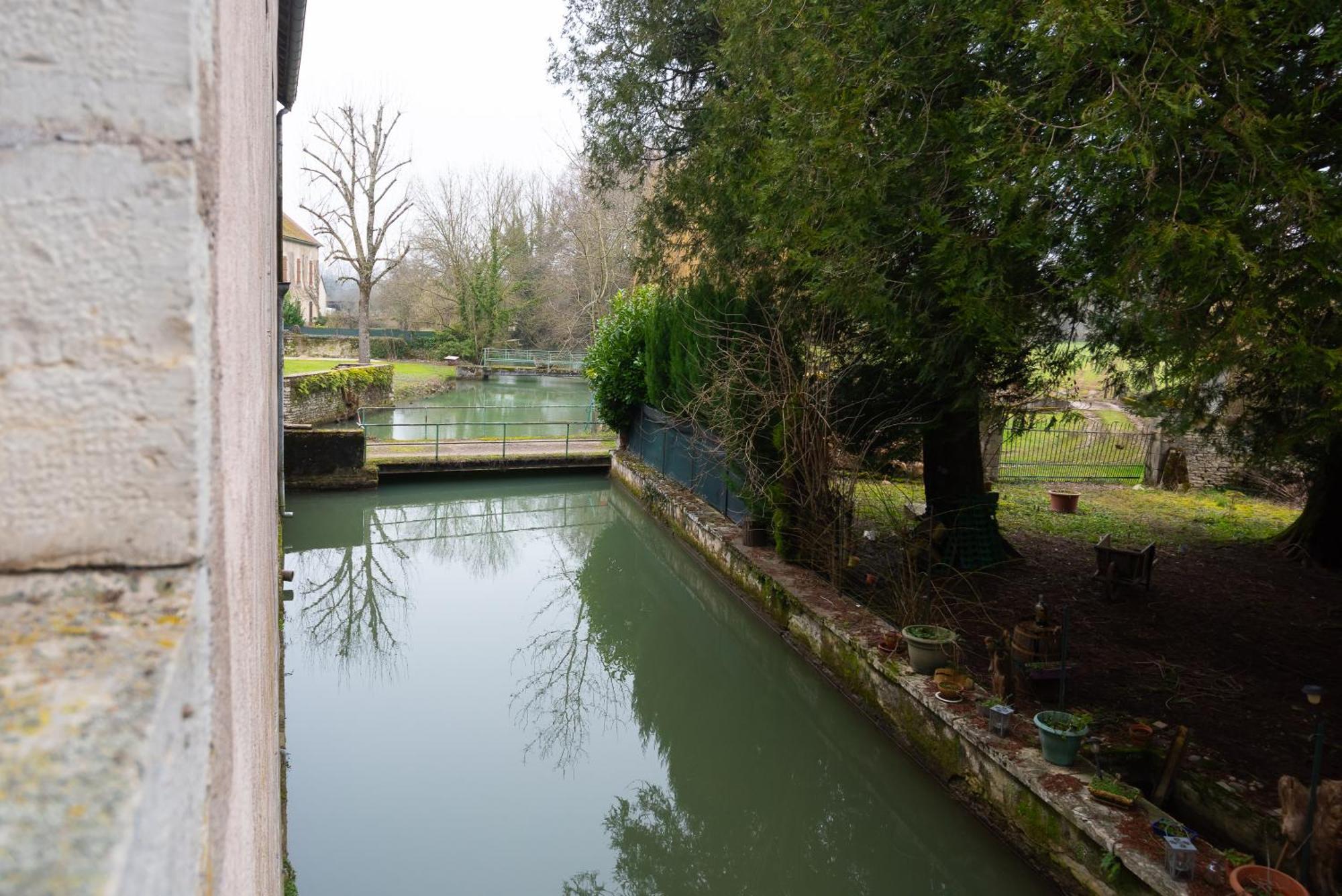 Chambre Independante Dans Le Moulin Pouilly-sur-Vingeanne Екстериор снимка